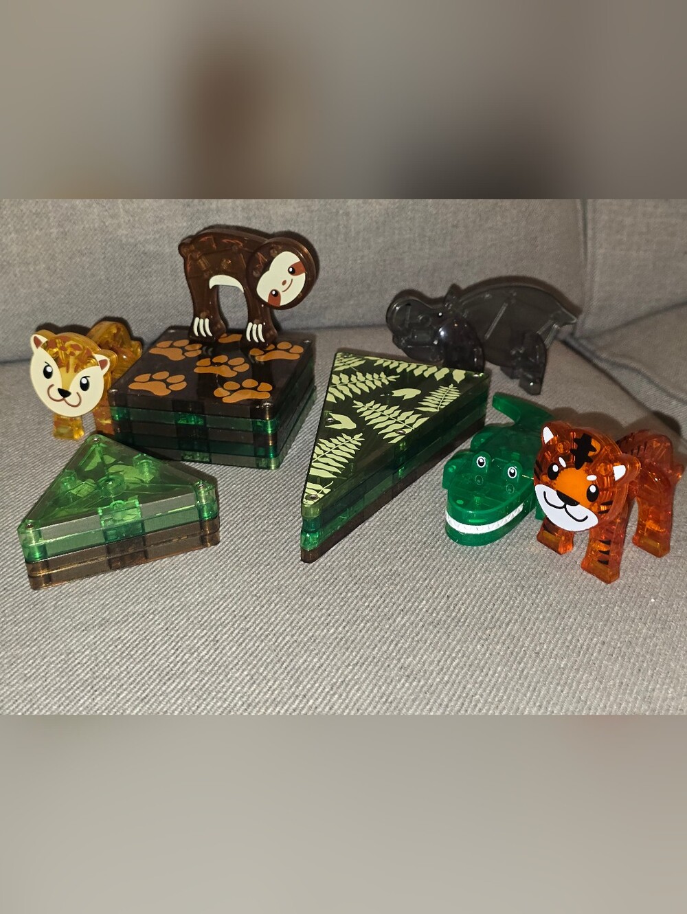 Magnatile brand jungle animal set.